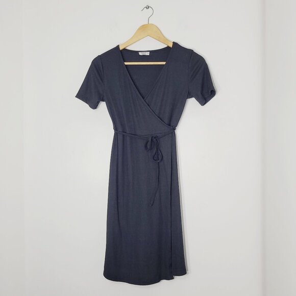 ๐ธ XS Ardene Charcoal Midi Wrap Dress๐ธ - Picture 1 of 9